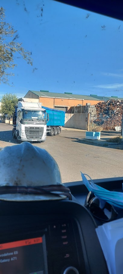 Gasolinera REFRUTOS S.L. - todo camiones